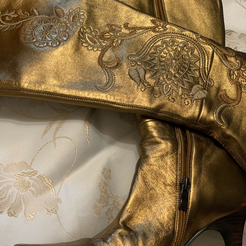 Size 7 Ferra Giacoma Gold Embroidered Boots - Picture 12 of 14